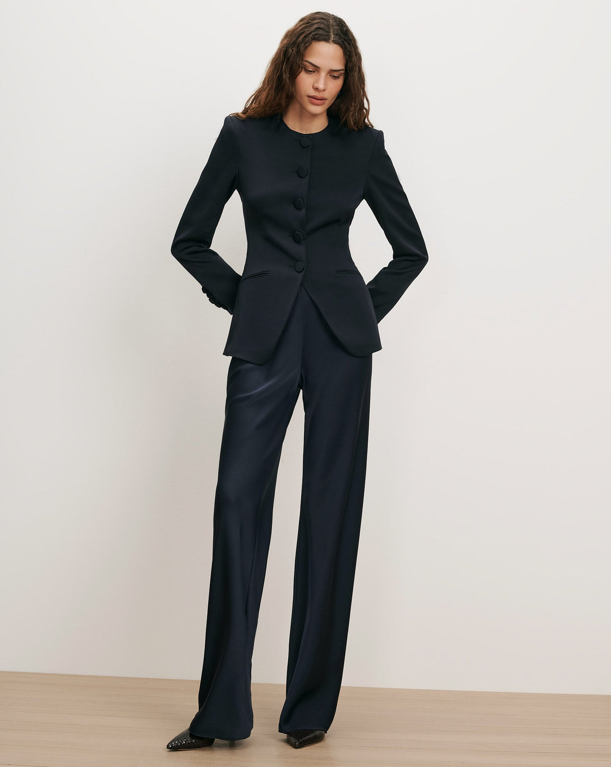 Veronica Beard | Wryllen Tailored Blazer Jacket in Navy Navy