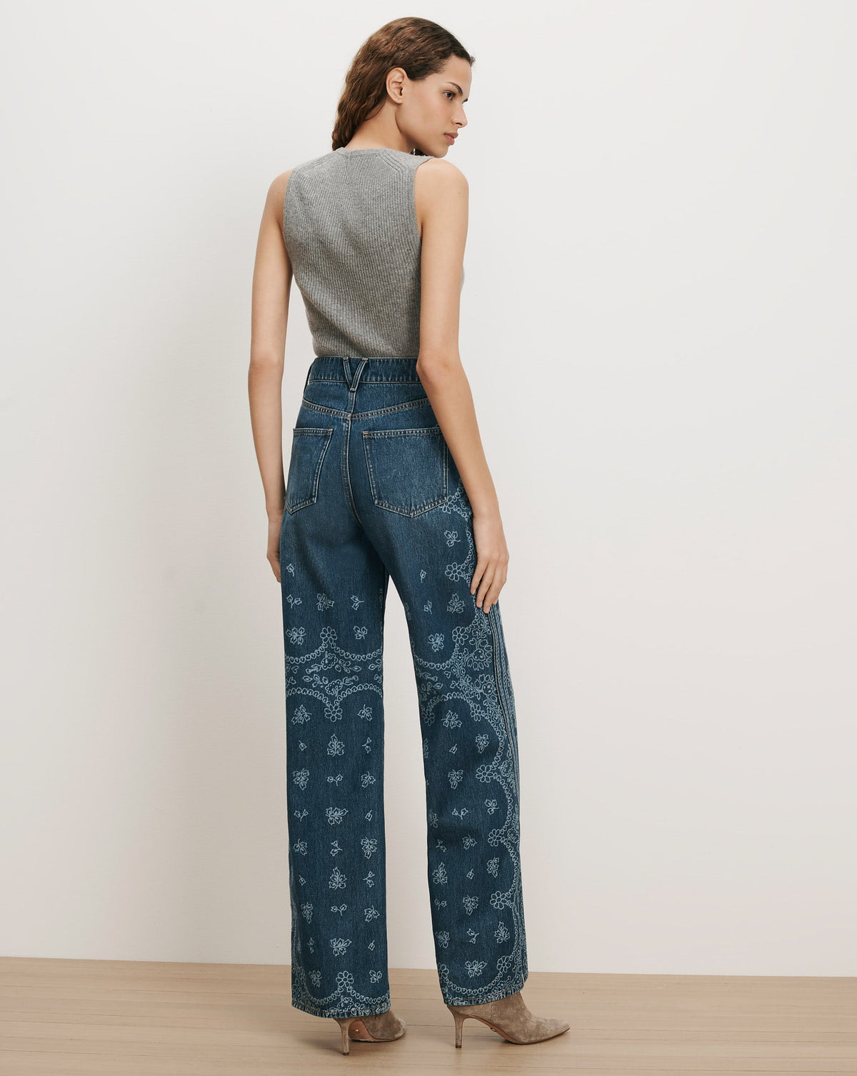 Veronica Beard | Taylor Bandana Print Wide-Leg Jean in Indigo Blue Indigo Bandana Indigo Bandana
