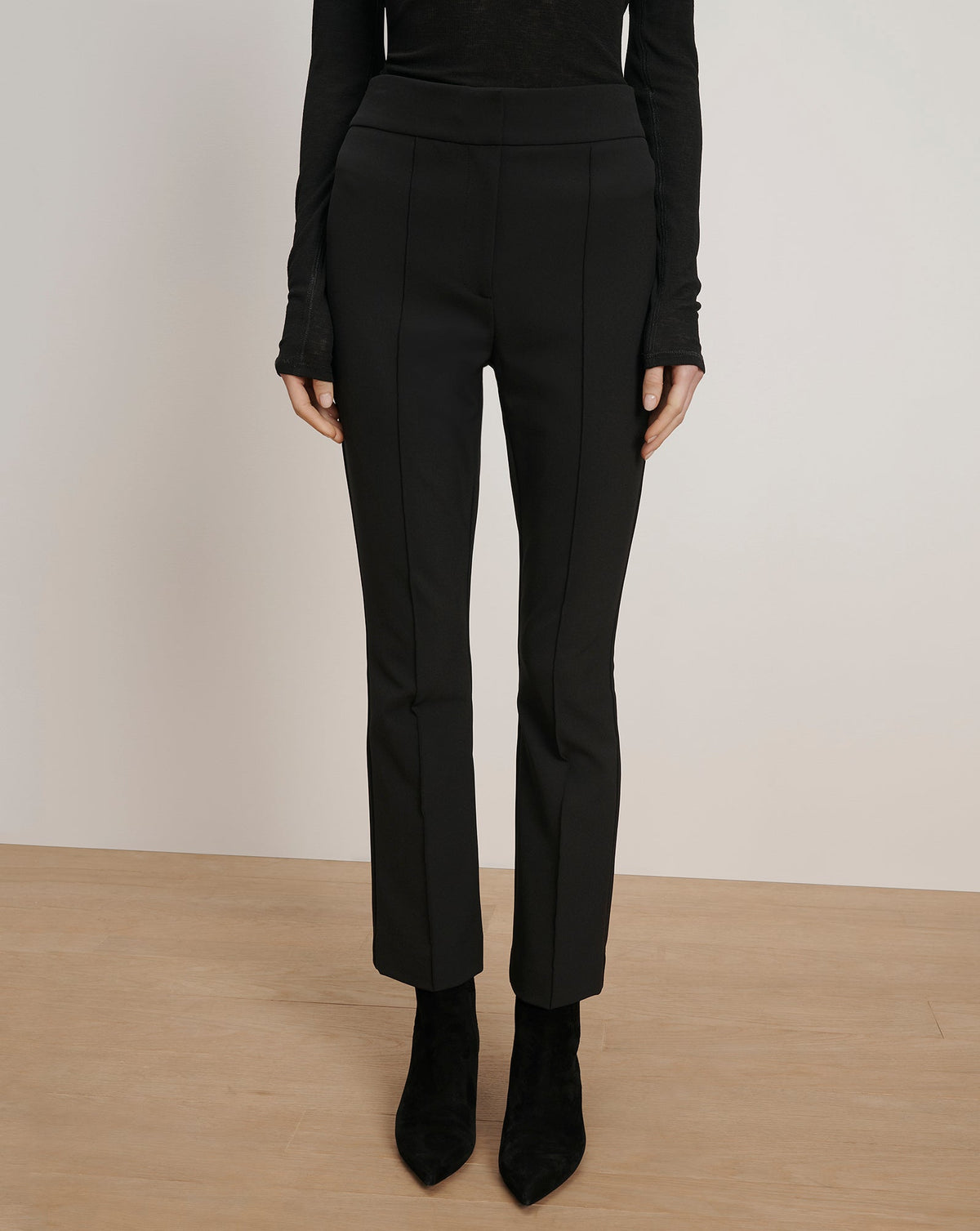 Veronica Beard | Dell Scuba Slim-Leg Pant in Black Black