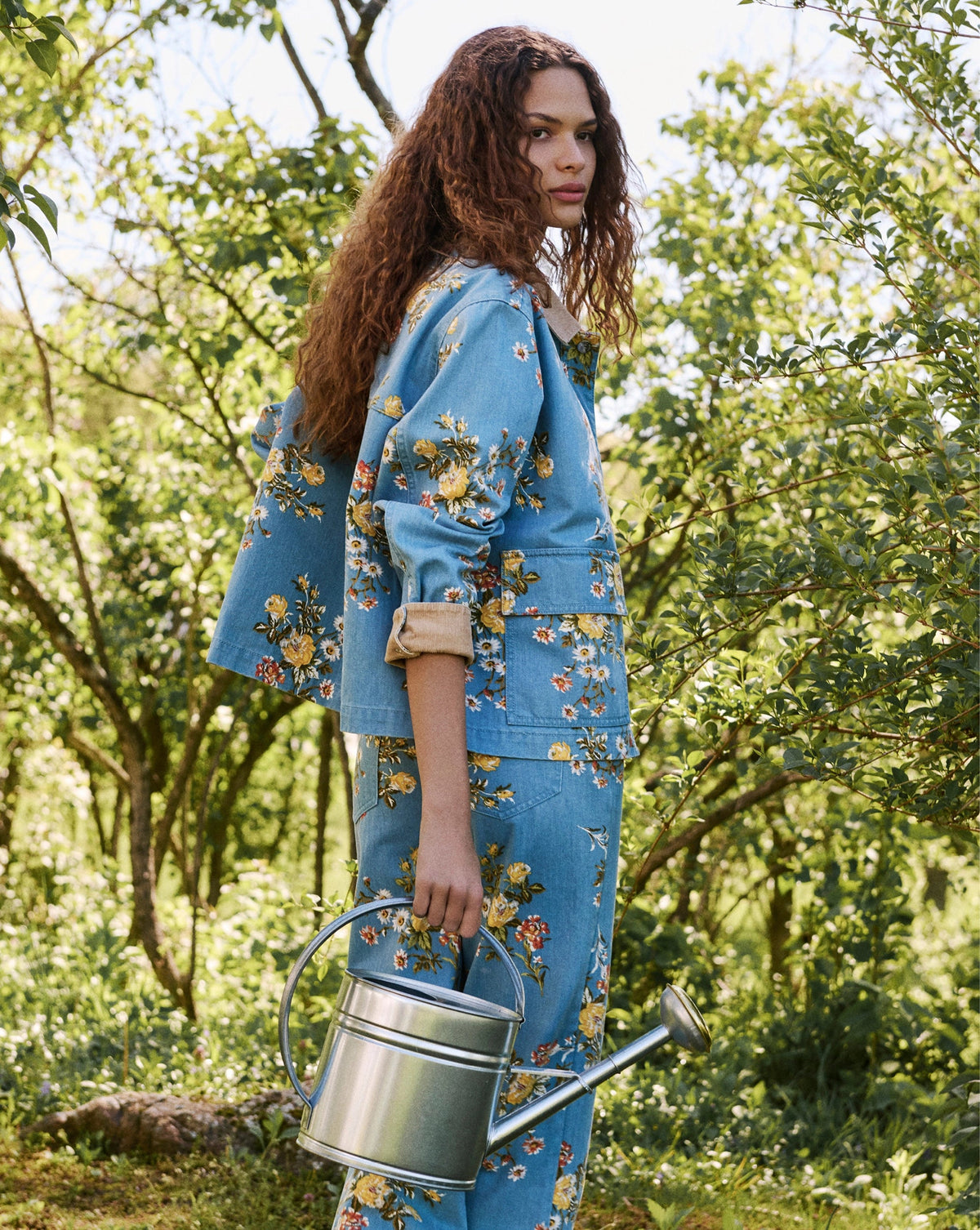 Veronica Beard | Taylor Floral Wide-Leg Jean in Garden Bouquet Garden Bouquet