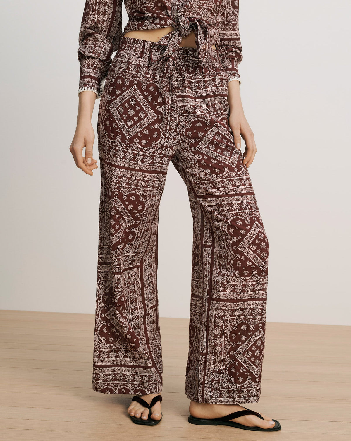 Veronica Beard | Sylvester Wide-Leg Pant in Raisin/Dove White Burgundy Bandana Print Raisin/Dove White