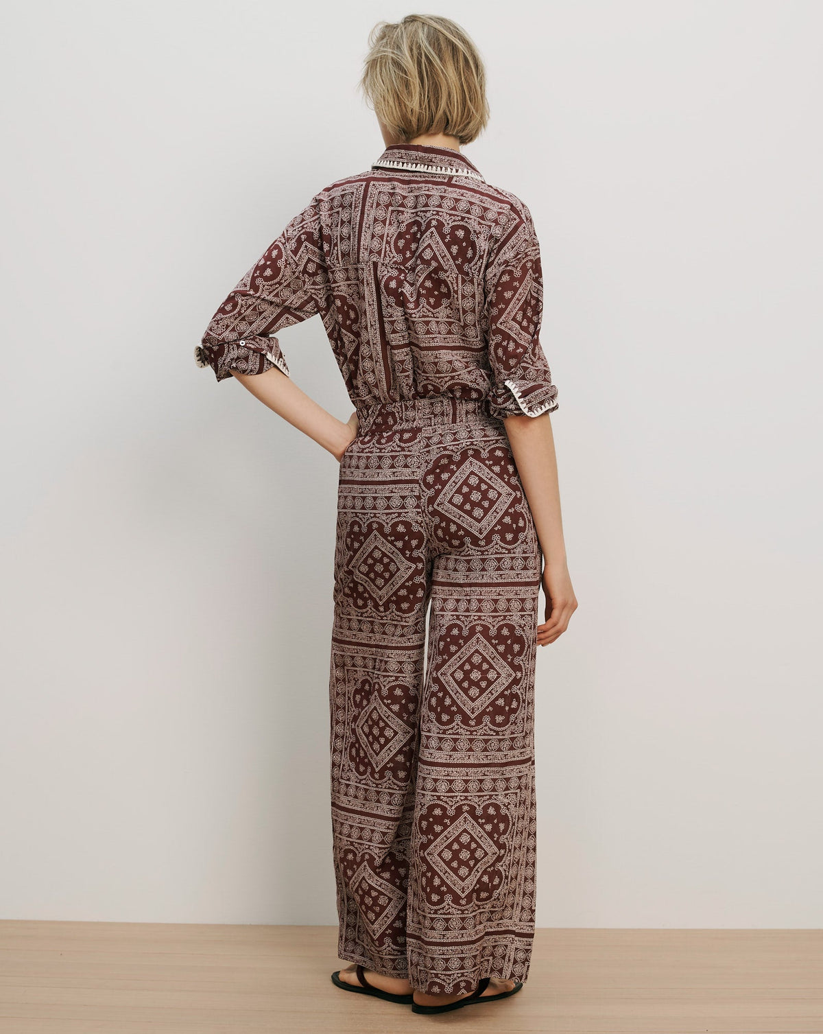 Veronica Beard | Sylvester Wide-Leg Pant in Raisin/Dove White Burgundy Bandana Print Raisin/Dove White
