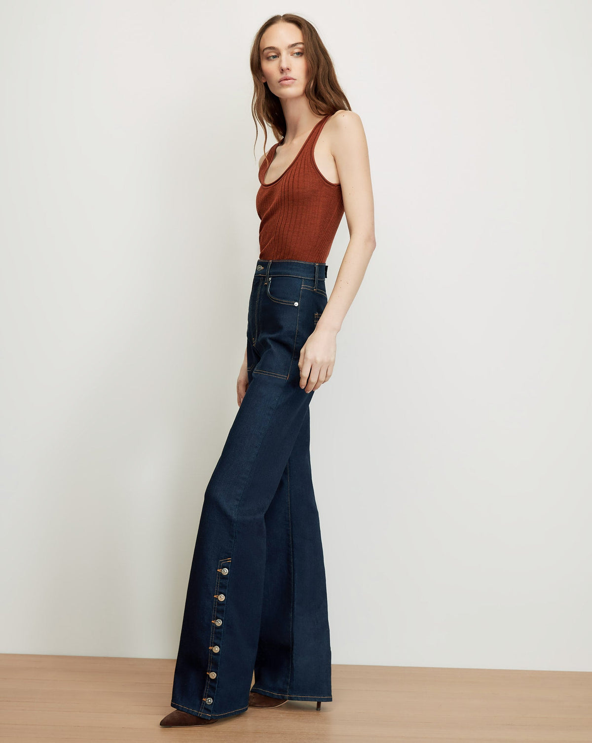 Veronica Beard | Crosbie Slim Wide-Leg Button-Seam Jean in Indigo Denim Rinse Indigo Rinse