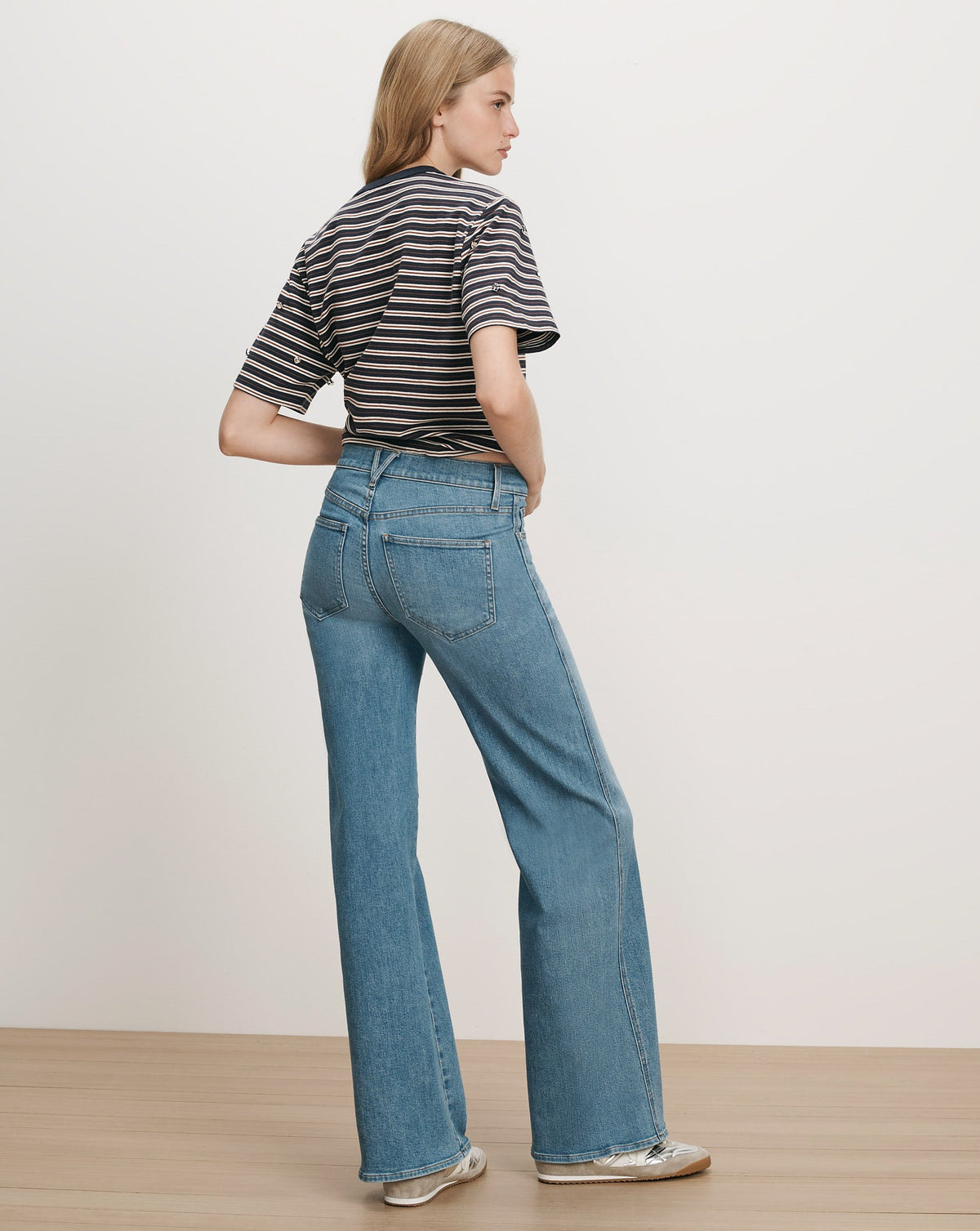 Veronica Beard | Taylor Mid-Rise Wide-Leg Jean in Globetrotter Globetrotter