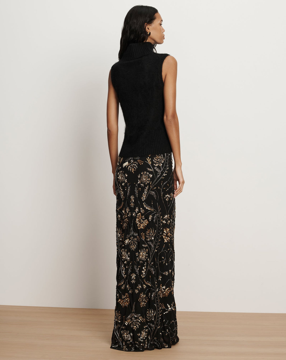 Veronica Beard | Mazzy Brushed Cashmere Sleeveless Sweater in Black Black