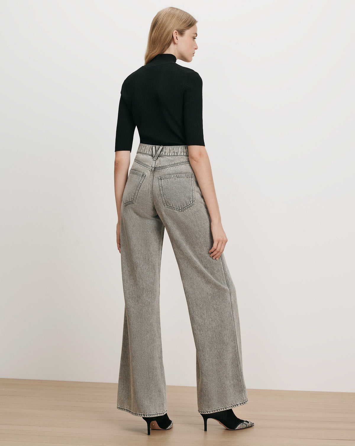 Veronica Beard | Alastair Merino Wool Pullover in Black Black