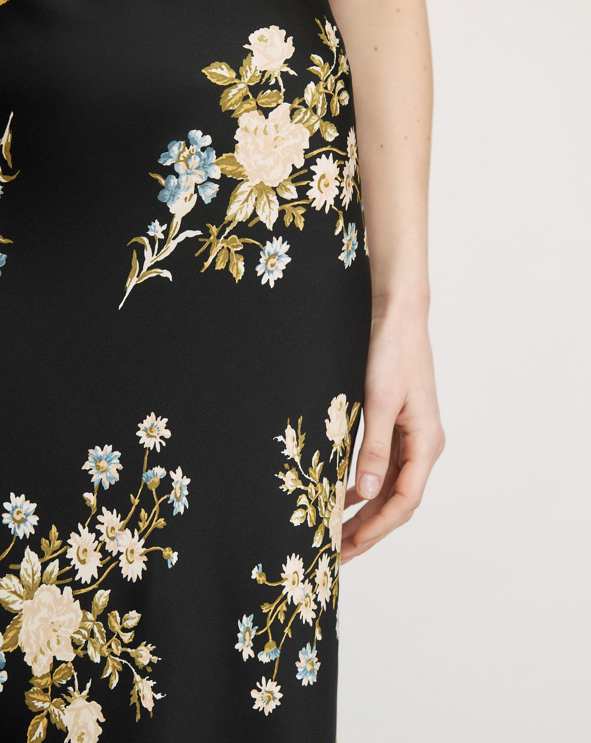 Veronica Beard | Clover Floral Midi Skirt in Black Multi Black Multi