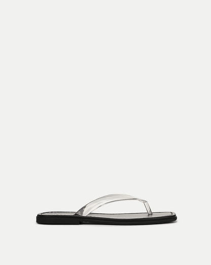 Veronica Beard | Clea Jelly Flip-Flop Sandal in Clear Clear