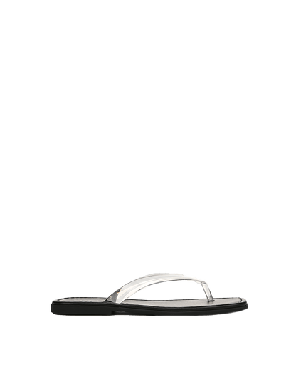 Veronica Beard | Clea Jelly Flip-Flop Sandal in Clear Clear
