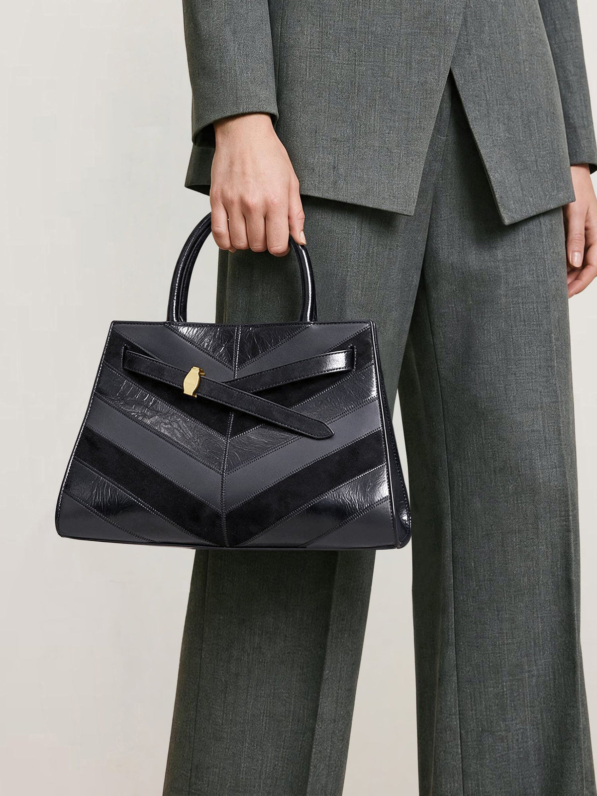 Veronica Beard | Chevron Veronica Beard Dash Bag in Black Leather Black