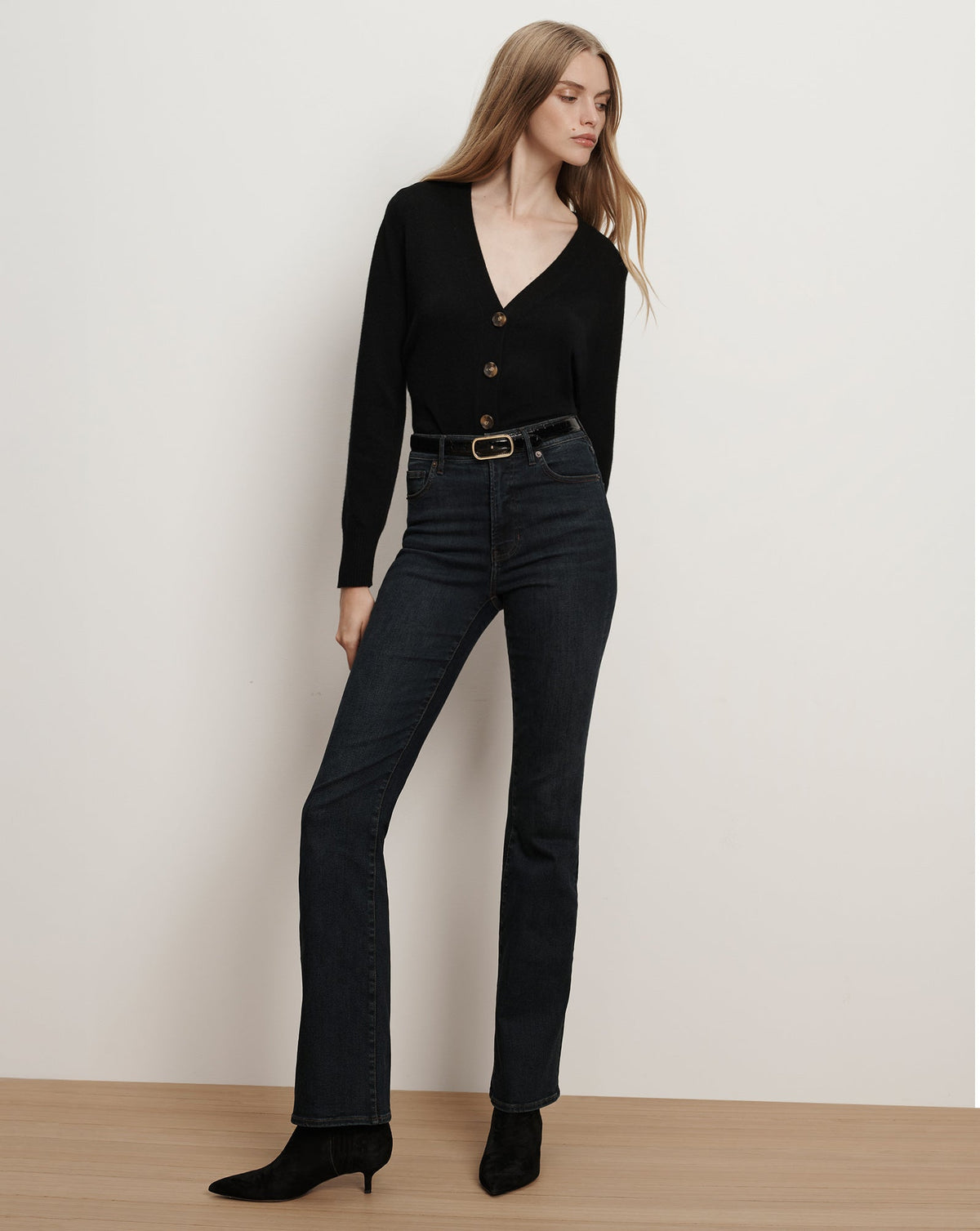 Veronica Beard | Loop Croc-Embossed Belt in Black Black