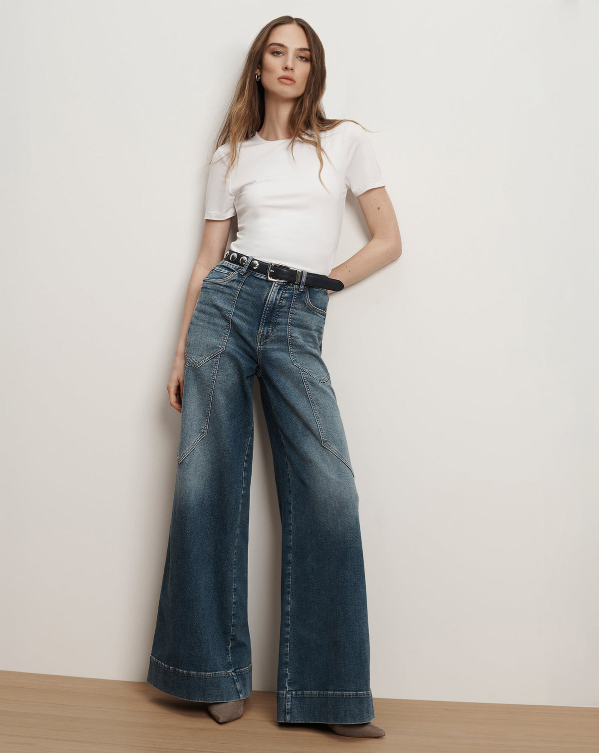Veronica Beard | Arch Silver Studded Leather Belt in Navy Navy
