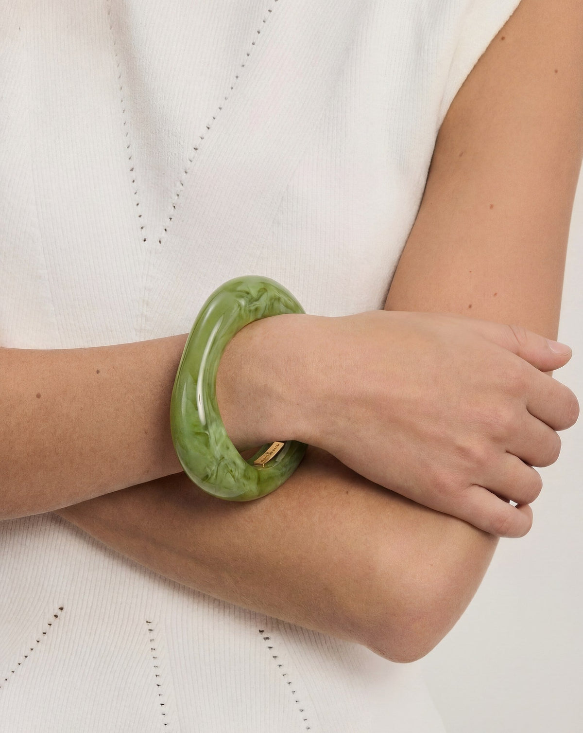 Veronica Beard | Marbled Resin Bangle in Green Light Pistachio