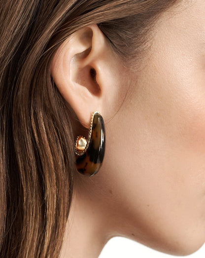 Veronica Beard | Resin J-Hoop Earring in Tortoise Tortoise