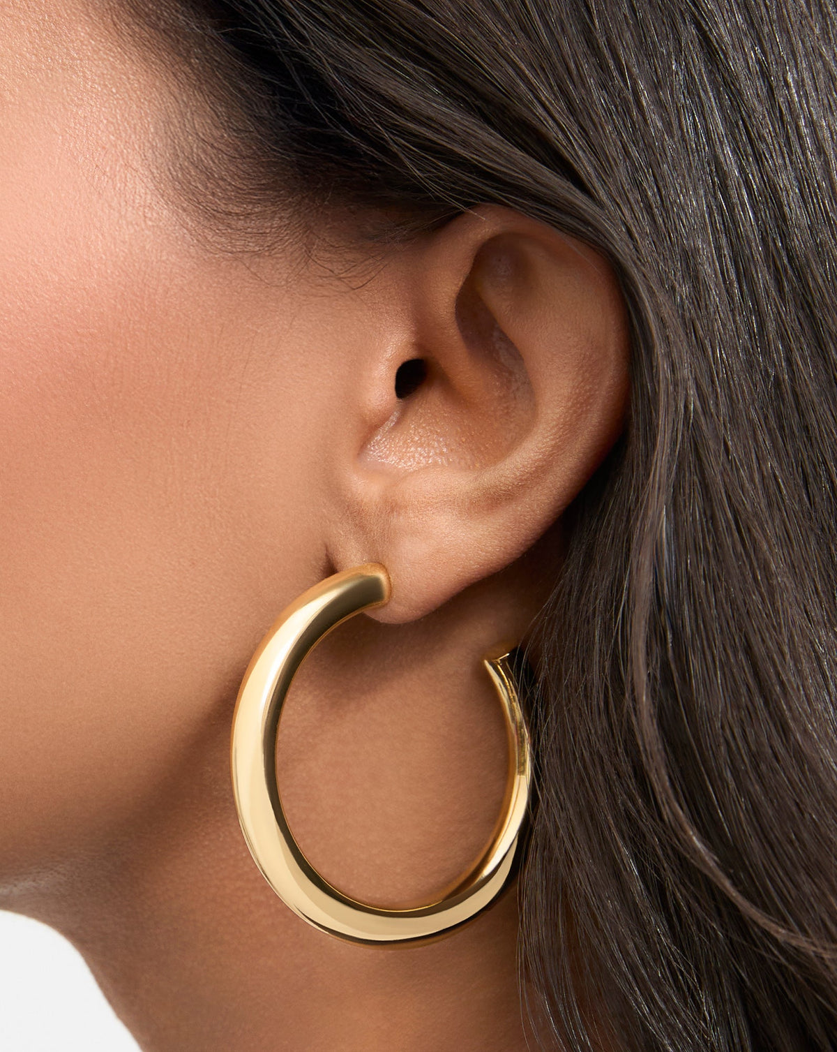Veronica Beard | Large Everyday Hoop in Gold Gold