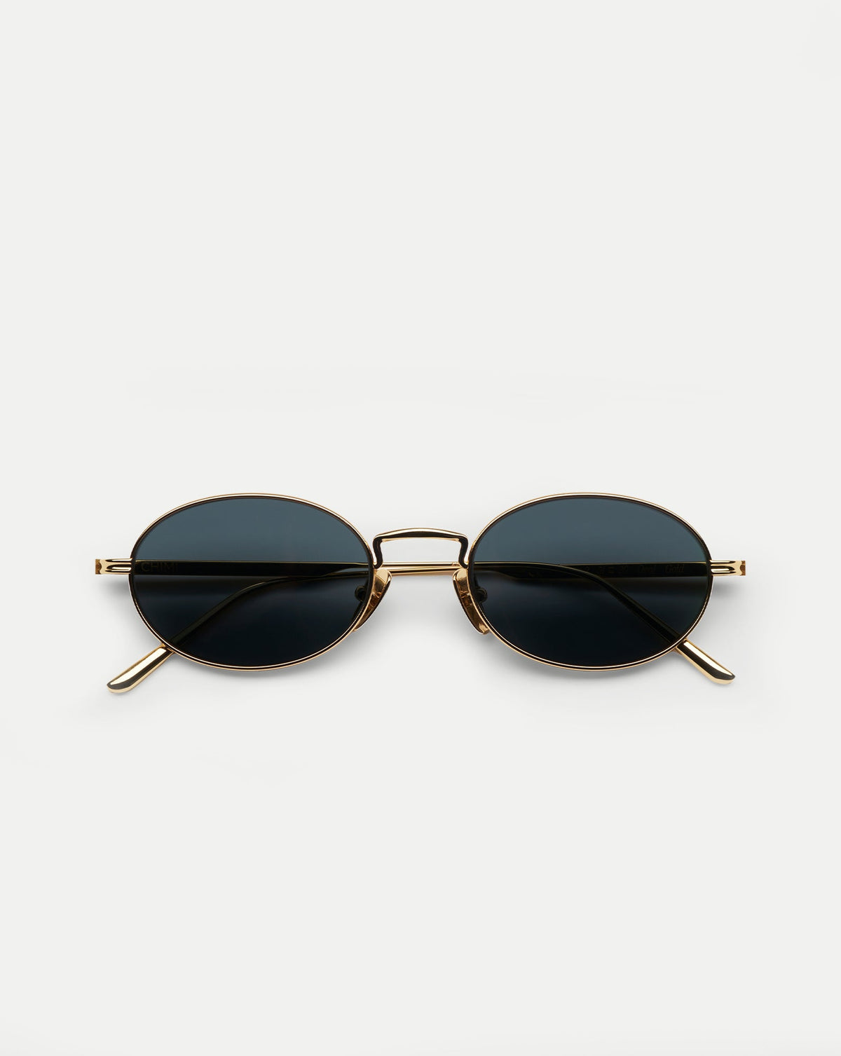 Veronica Beard | CC Titan Oval Sunglasses in Gold Gold