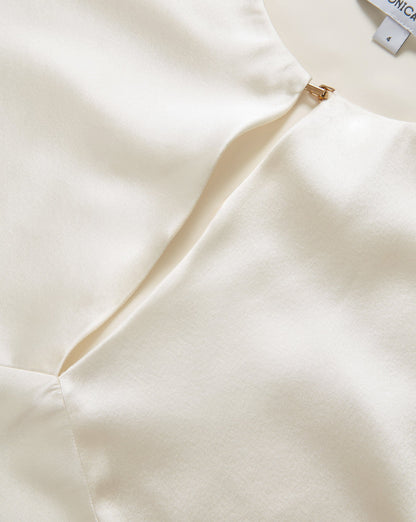 Veronica Beard | Sparrow Silk-Blend Blouse in Dove White Dove White