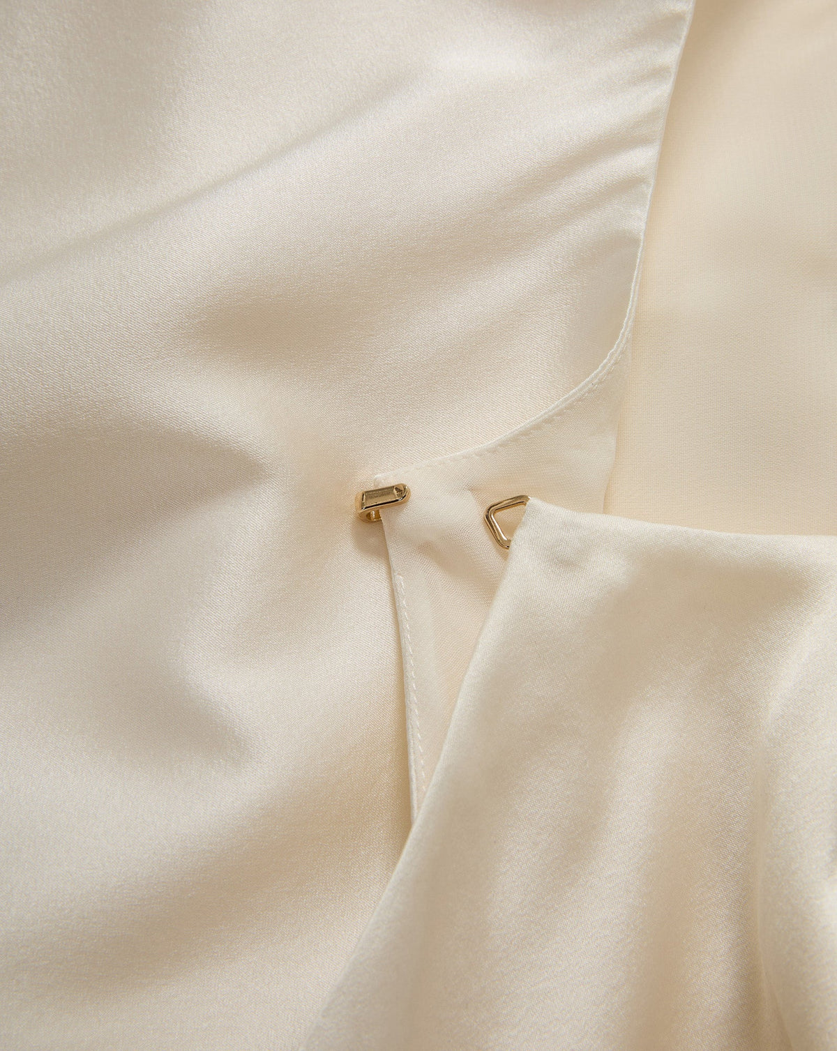 Veronica Beard | Sparrow Silk-Blend Blouse in Dove White Dove White