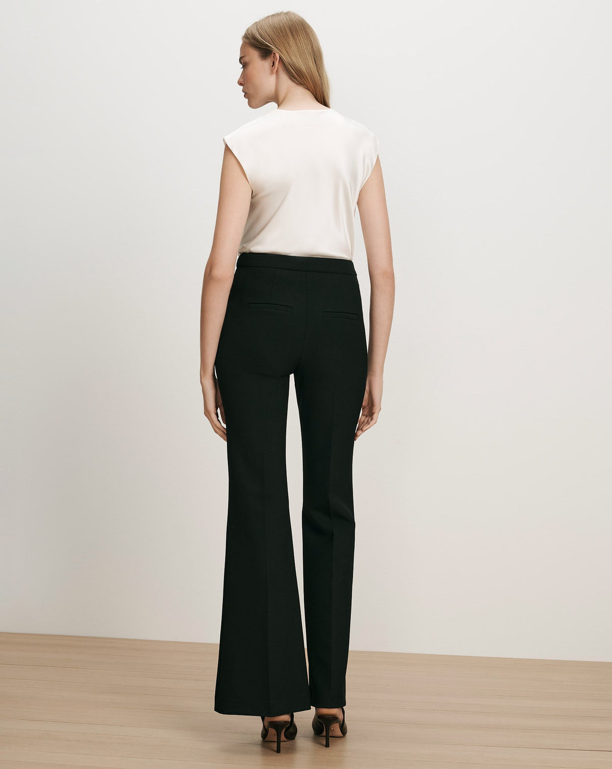 Veronica Beard | Sparrow Silk-Blend Blouse in Dove White Dove White