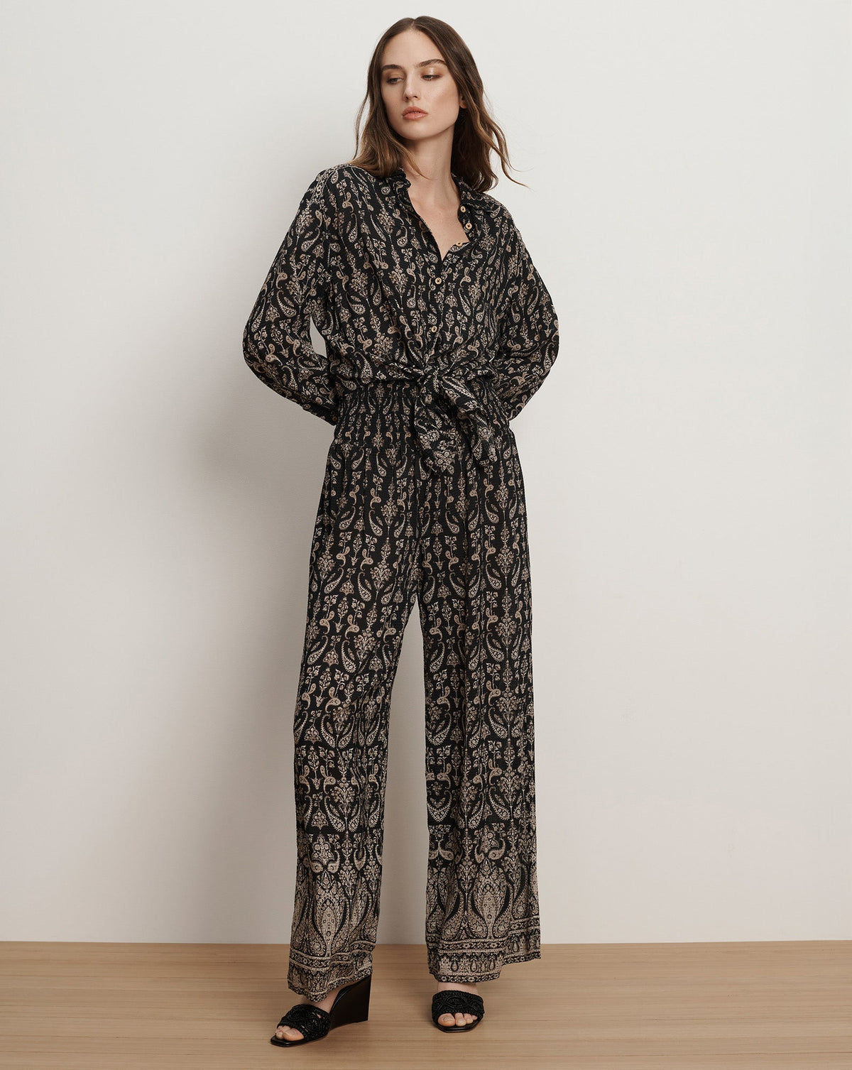 Veronica Beard | Callaway Smocked Wide-Leg Pant in Black Paisley Multi Black Multi