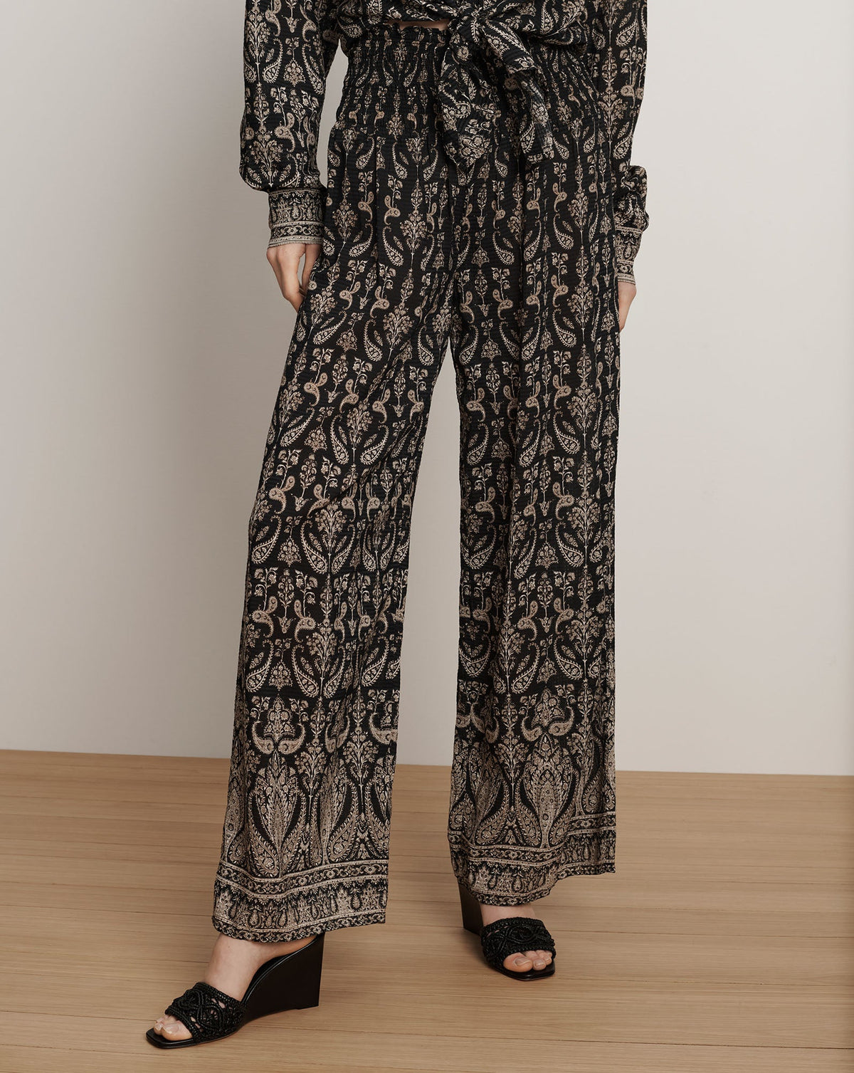 Veronica Beard | Callaway Smocked Wide-Leg Pant in Black Paisley Multi Black Multi