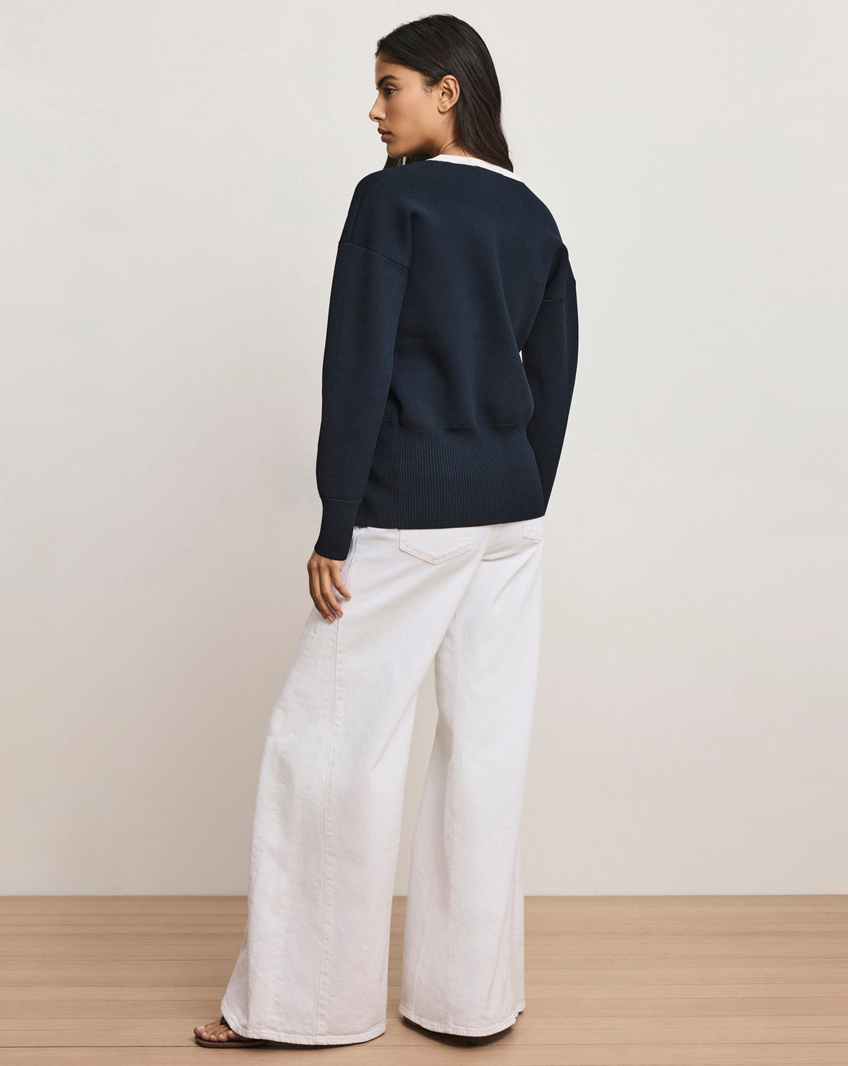 Veronica Beard | Cillian V-Neck Boyfriend Cardigan in Navy Navy