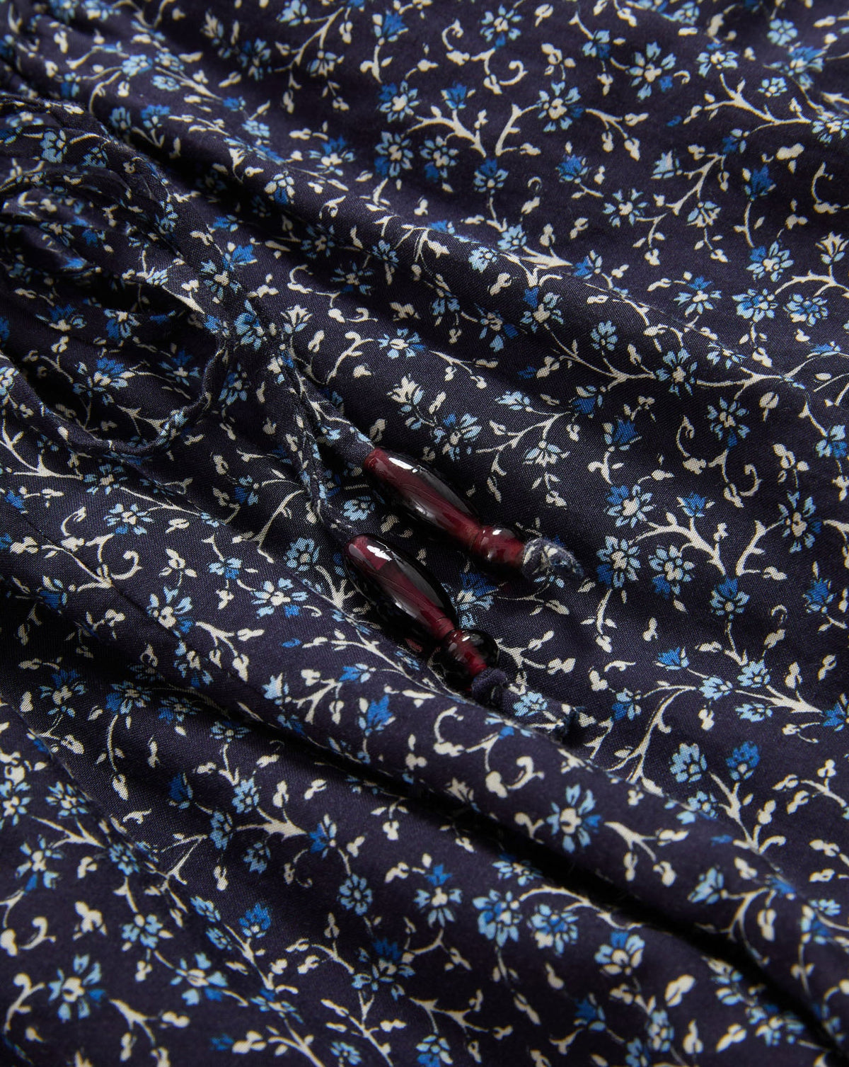 Veronica Beard | Vilvaldi Floral Short in Navy Multi Navy Multi