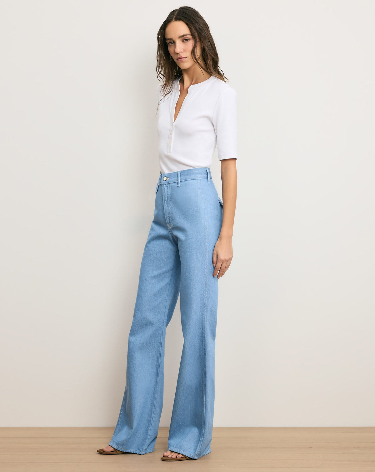Veronica Beard | Crosbie Flap-Pocket Slim Wide-Leg Jean in Bayside Bayside