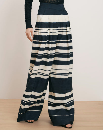 Veronica Beard | Heron Crossover Waistband Pant in Navy & Dove Stripes Navy/Dove White