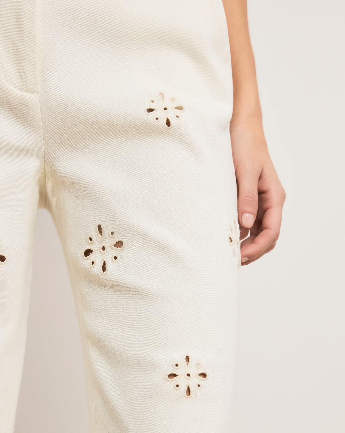 Veronica Beard | Komi High-Rise Eyelet Pant in Dove Dove White