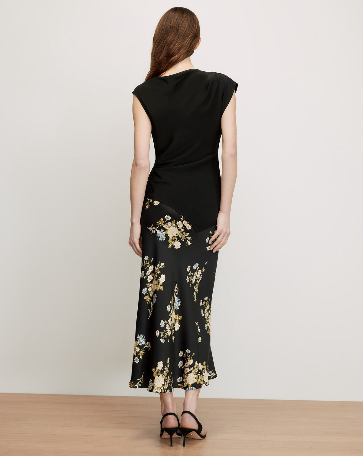 Veronica Beard | Yvonne Asymmetric Top in Black Black