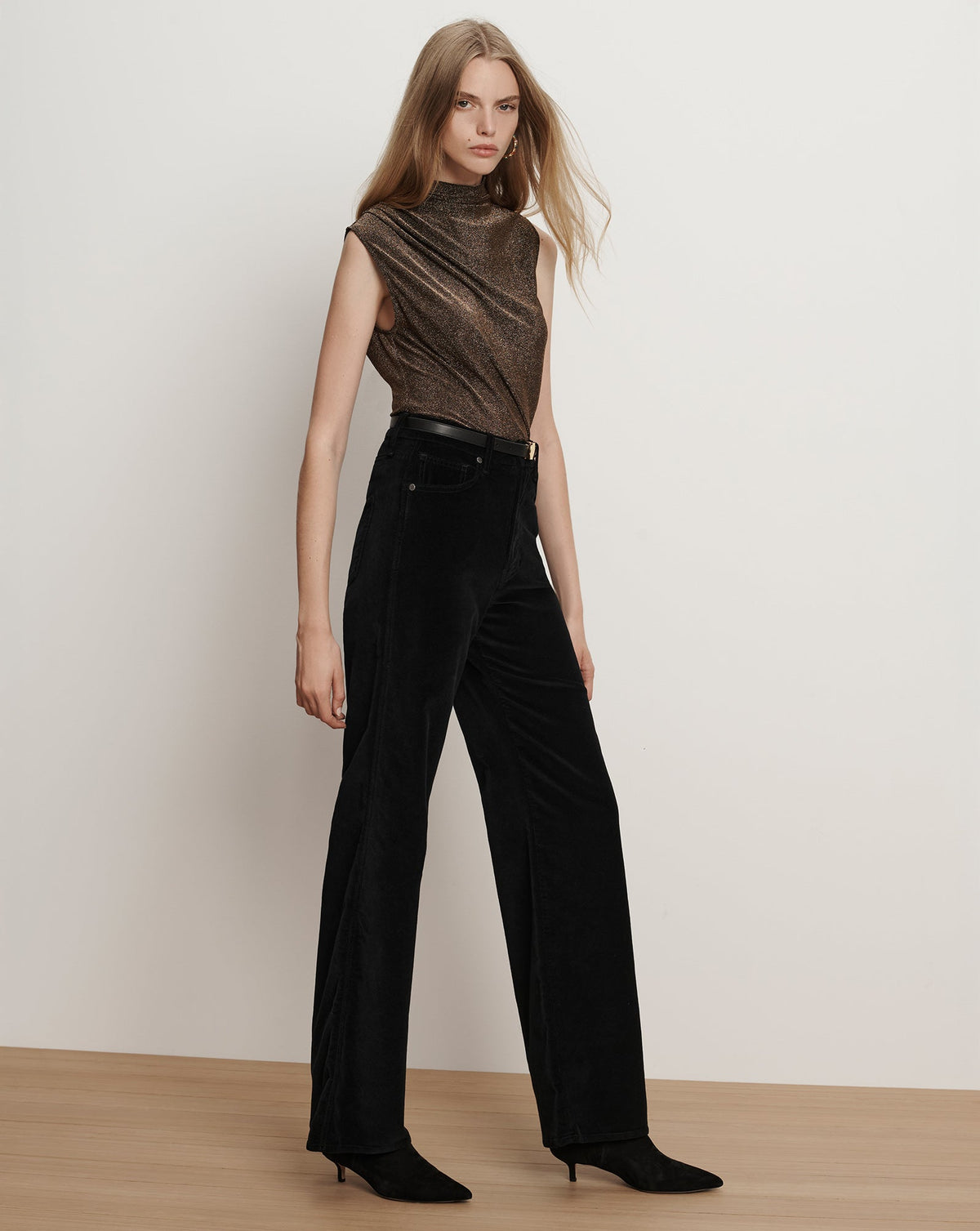 Veronica Beard | Taylor Velvet Wide-Leg Pant in Black Black