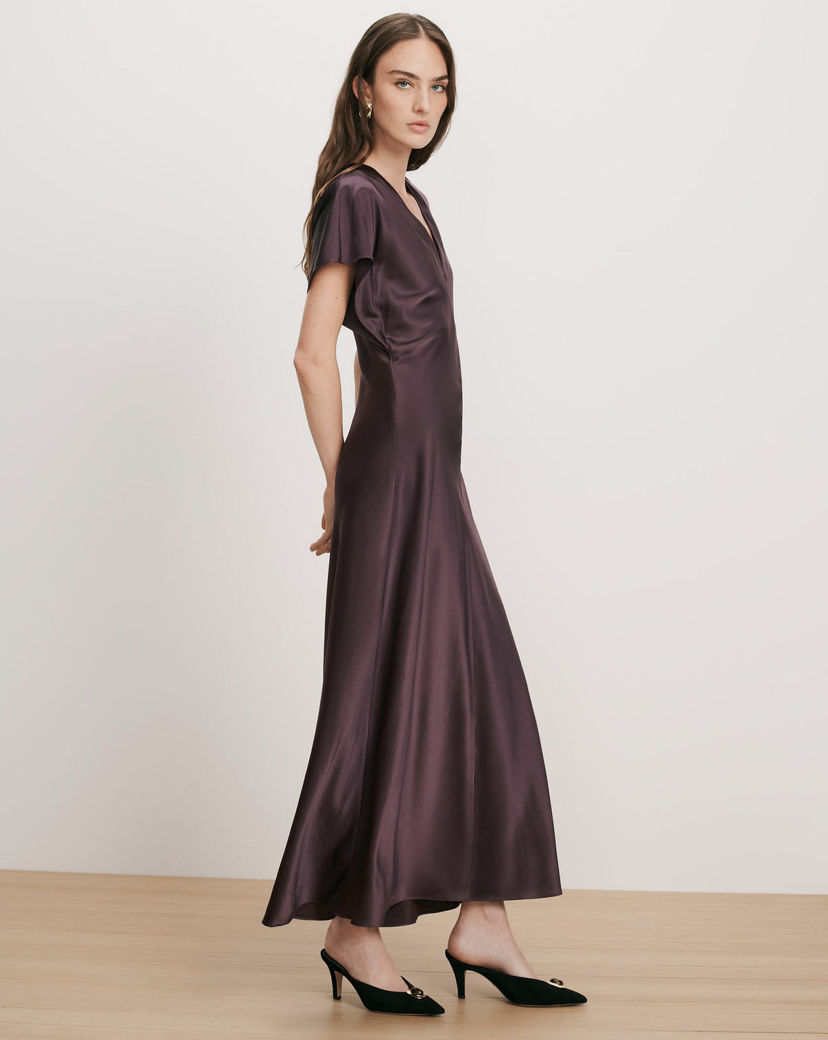 Veronica Beard | Redgrave V-Neck Midi Dress in Dark Purple Dark Eggplant