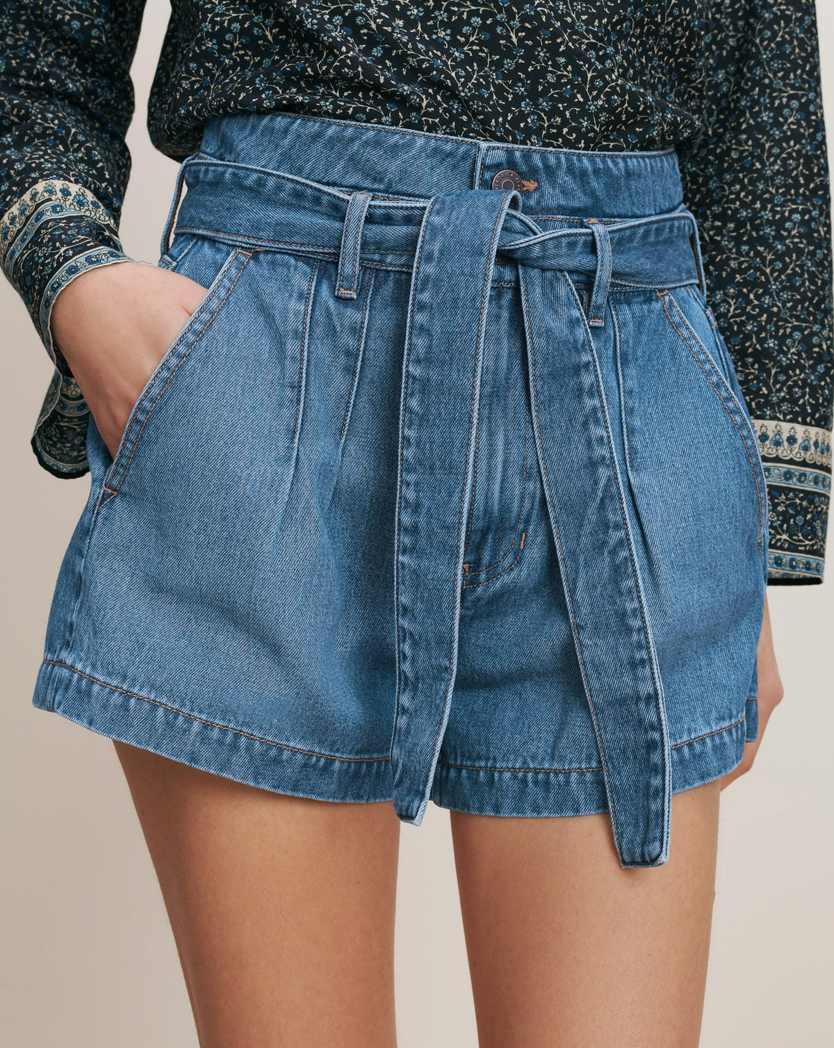 Veronica Beard | Jaylen Denim Short in Medium Wash Serendipity Serendipity