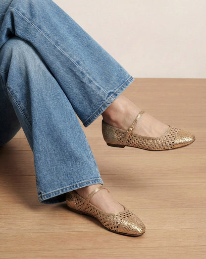 Veronica Beard | Ellie Woven Raffia Flat in Pale Gold Pale Gold