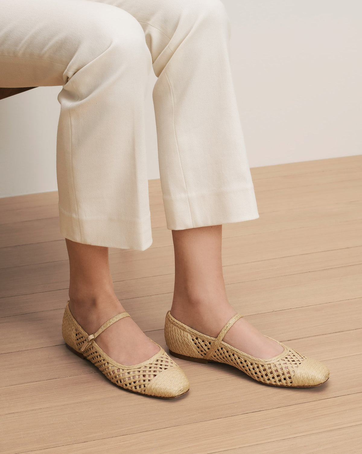 Veronica Beard | Ellie Raffia Flat in Natural Natural