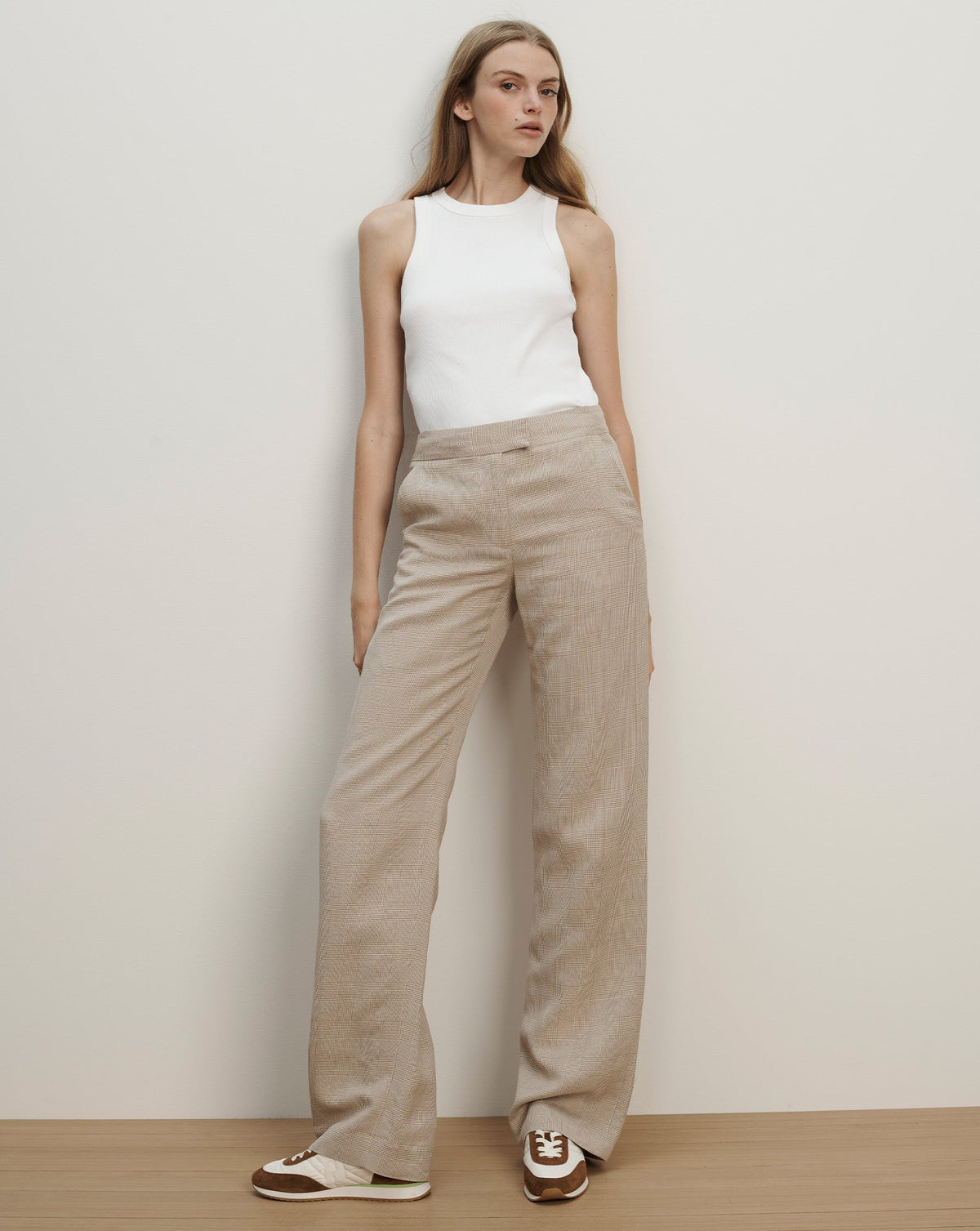Veronica Beard | Broderick Plaid Pant in Beige Dark Acorn/Dove White Dark Acorn/Dove White