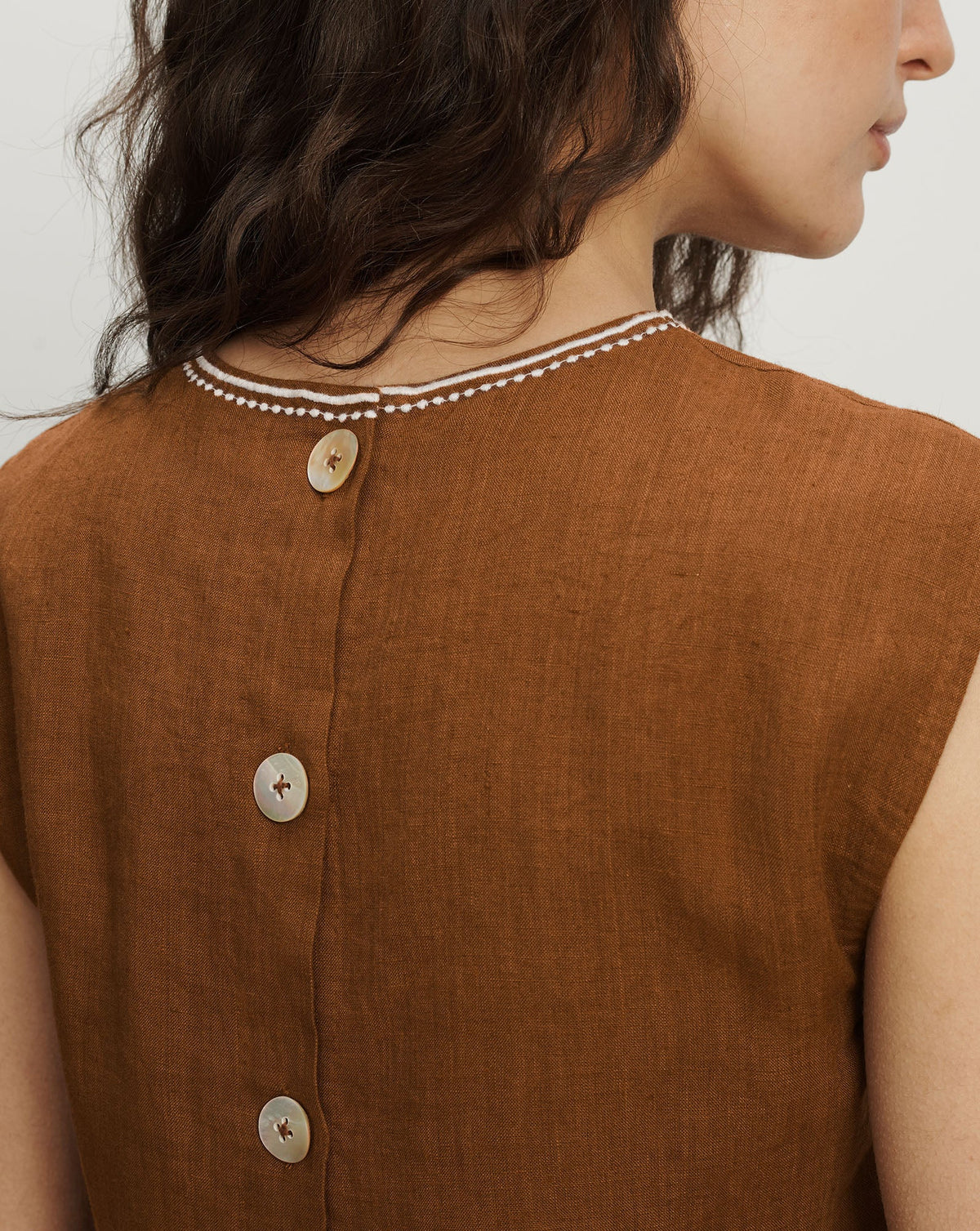 Veronica Beard | Kessan Linen Top in Light Brown Deep Ochre